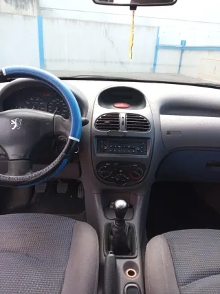 Peugeot 206 2003