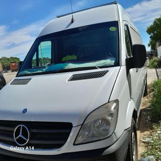 Mercedes-Benz Sprinter 2012