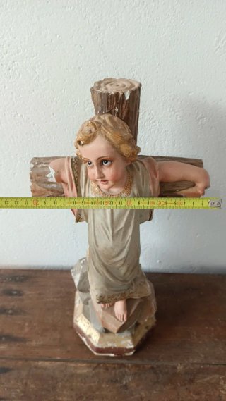 Antigua figura niño Jesus crucificado