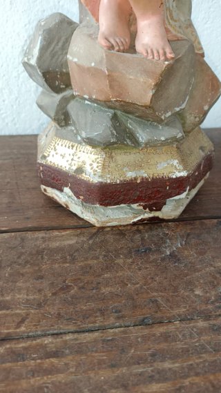 Antigua figura niño Jesus crucificado