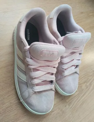 Zapatillas rosas chica