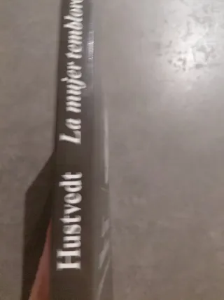 La mujer temblorosa o la historia de mis nervio...