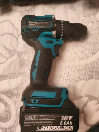 Taladro Percutor Makita DDF487 + Cargador DC18RC