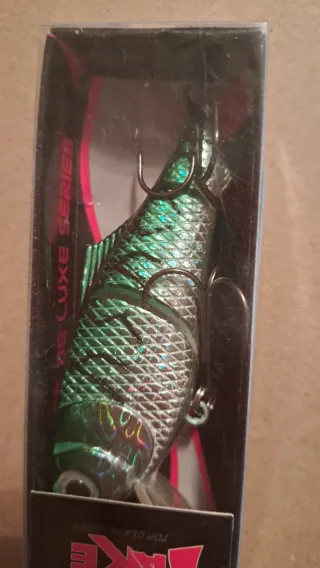 Señuelo de pesca TAKE Predators de Luxe