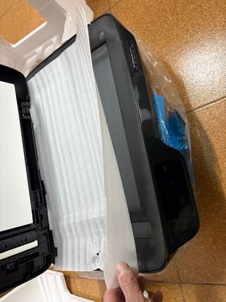 Impresora HP OfficeJet 3832 + 15 cartuchos