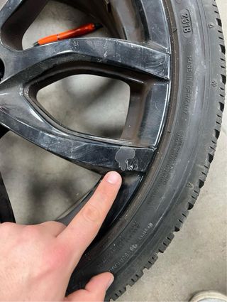 Llantas negras 18’