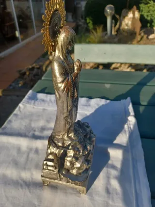 Antigua Virgen Metal con Aureola