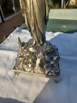 Antigua Virgen Metal con Aureola