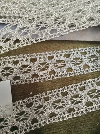 Puntillas metalizadas plata para ornamentos liturg