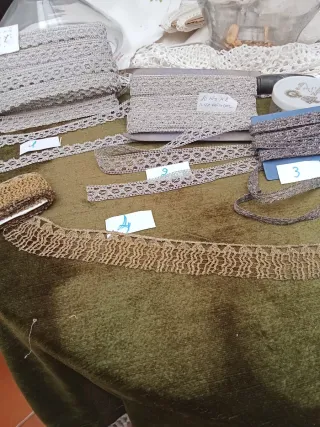 Puntillas metalizadas plata para ornamentos liturg