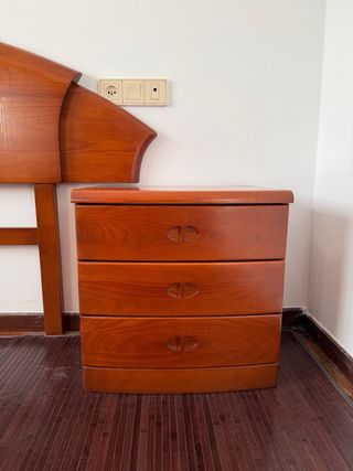 Habitación doble de madera maciza de castaño