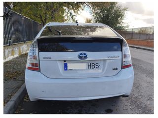 Toyota Prius 2011 ECO venta/cambio escucho ofertad