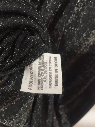 Vestido de fiesta negro con brillos