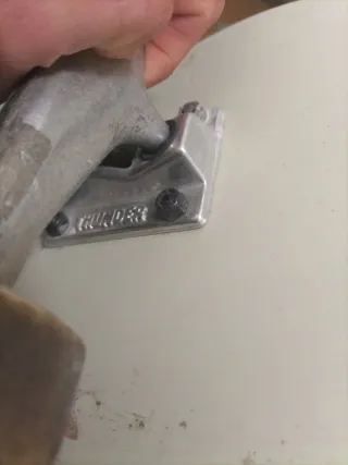 Skate Globe color crema