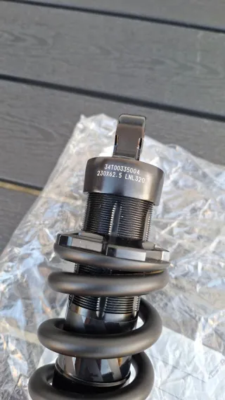 Amortecedor RockShox Super Deluxe Ultimate Coil