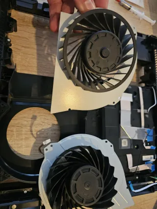 Consola PS4 Pro Negra + Juegos y Accesorios