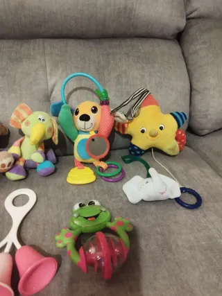 Lote Juguetes Bebé Peluches y Sonajeros