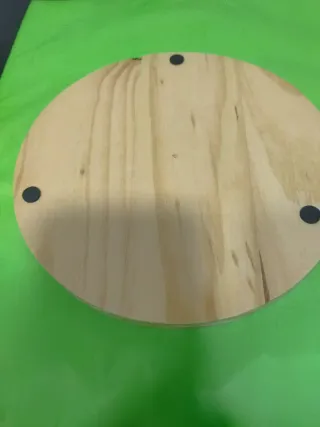Quesera Versátil con base de madera y tapa acrílic