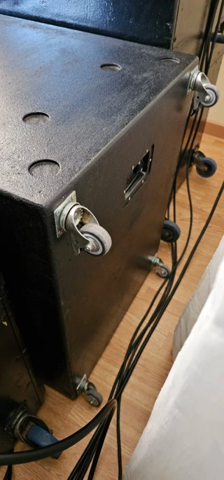Subgraves/Altavoces DAS AUDIO