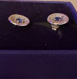 Pendientes de botón con circonitas