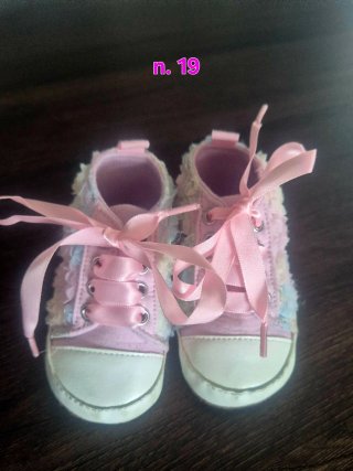 Abbigliamento misto bimba dai 9 ai 12 mesi