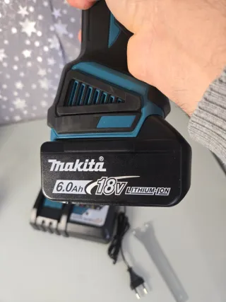 Amoladora Makita 125mm 18V+ Batería 6.0Ah y Cargad