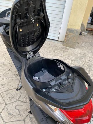 Yamaha Nmax 125 - Solo 6000km