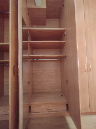 Armario empotrado de madera