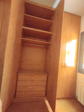 Armario empotrado de madera