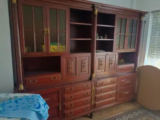 Regalo Armarios y muebles de madera maciza