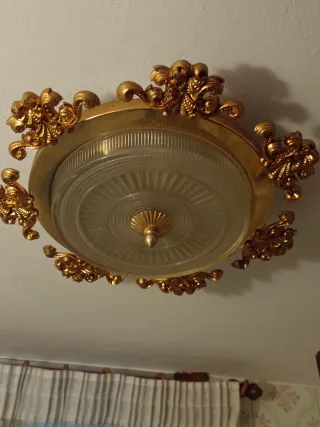 Regalo Armarios y muebles de madera maciza