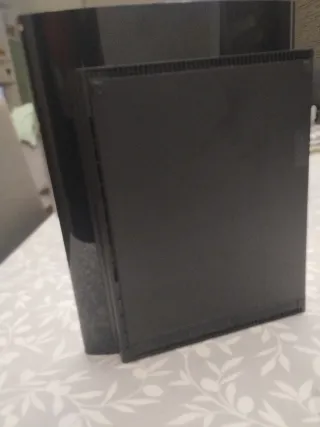 PS3 Super Slim + Regalo 2 mandos Sony