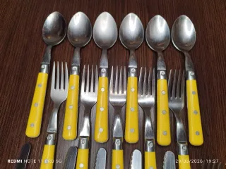 24 cubiertos franceses Vintage