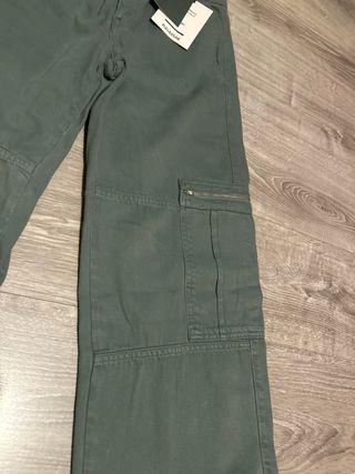 Pantalón cargo ancho verde