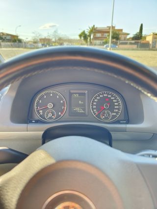 Volkswagen Touran 2011