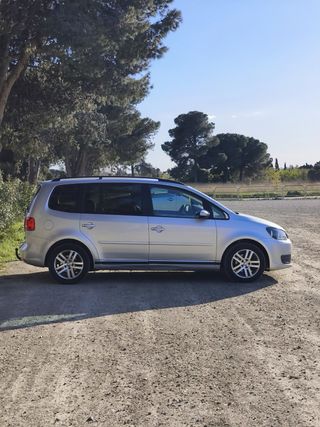 Volkswagen Touran 2011
