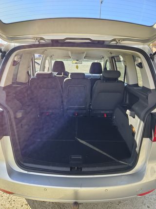 Volkswagen Touran 2011