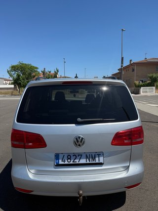 Volkswagen Touran 2011