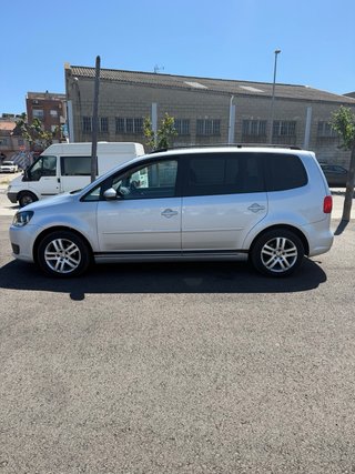 Volkswagen Touran 2011