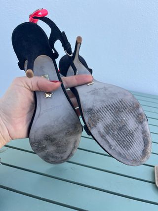 Sandalias Kurt Geiger Tacón Brillante Negro