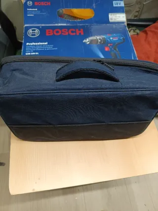 Taladro Percutor Bosch 18V+Cargador+2 Baterías+ ma