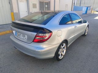 Mercedes-Benz Clase C 200 CDI Sport Coupe