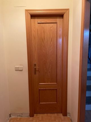 12 Puertas Madera Maciza con Marco