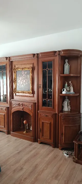 Mueble de salón de madera
