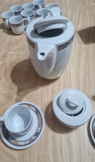Juego de café porcelana 12 tazas