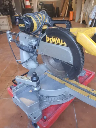 Ingletadora DeWalt