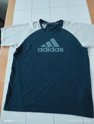 Camiseta Adidas Vintage.