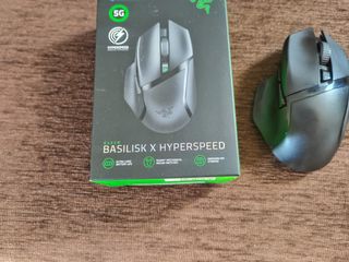 Rato Razer Basilisk X Hyperspeed Wireless/Bluetoot