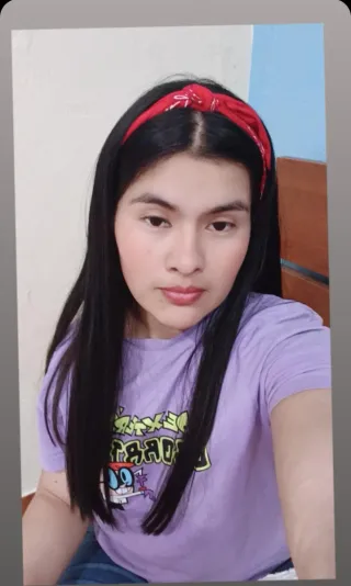 Busco trabajó de externa/Interna o limpieza etc