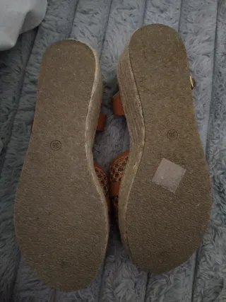 Sandalias cuña esparto marrón